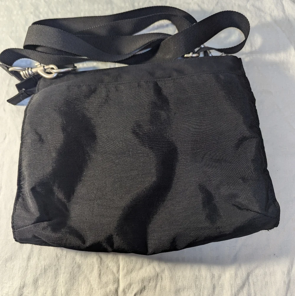 Baggallini Black Crossbody Bag - Picture 8 of 8